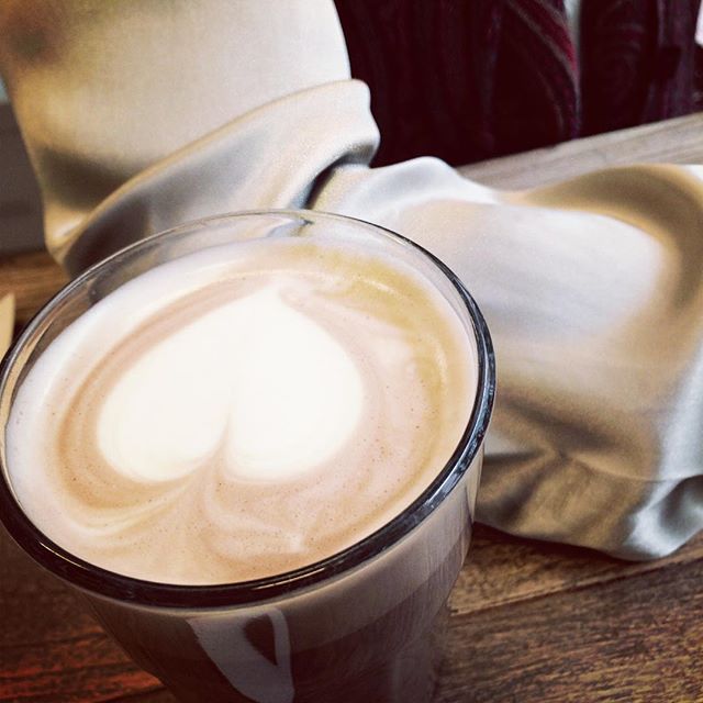 Kaffe på kanel ?

#mocca #kaffe #kaffebar #bergensentrum #gallerietbergen #kaneligalleriet